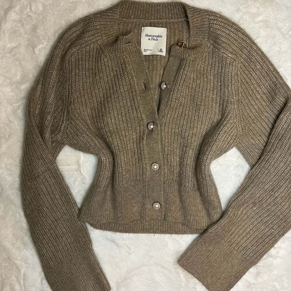Abercrombie & Fitch cardigan